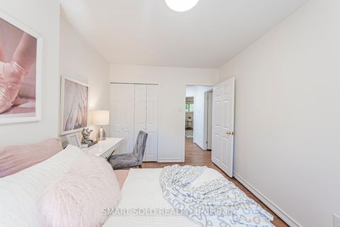 Photo 28 at 42 Davean Drive, Windfields, Toronto