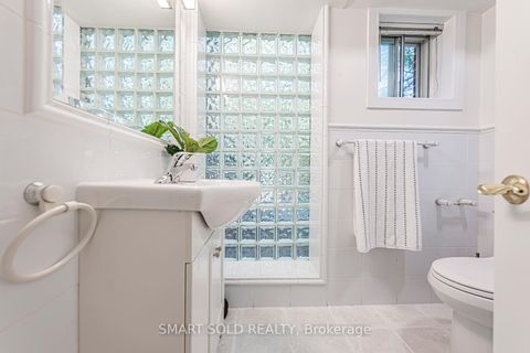 Photo 33 at 42 Davean Drive, Windfields, Toronto