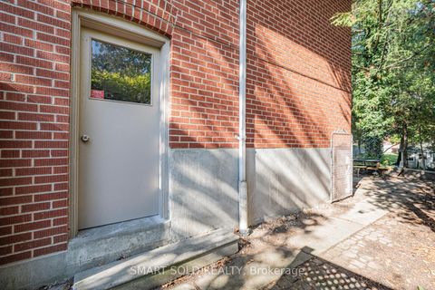 Photo 41 at 42 Davean Drive, Windfields, Toronto