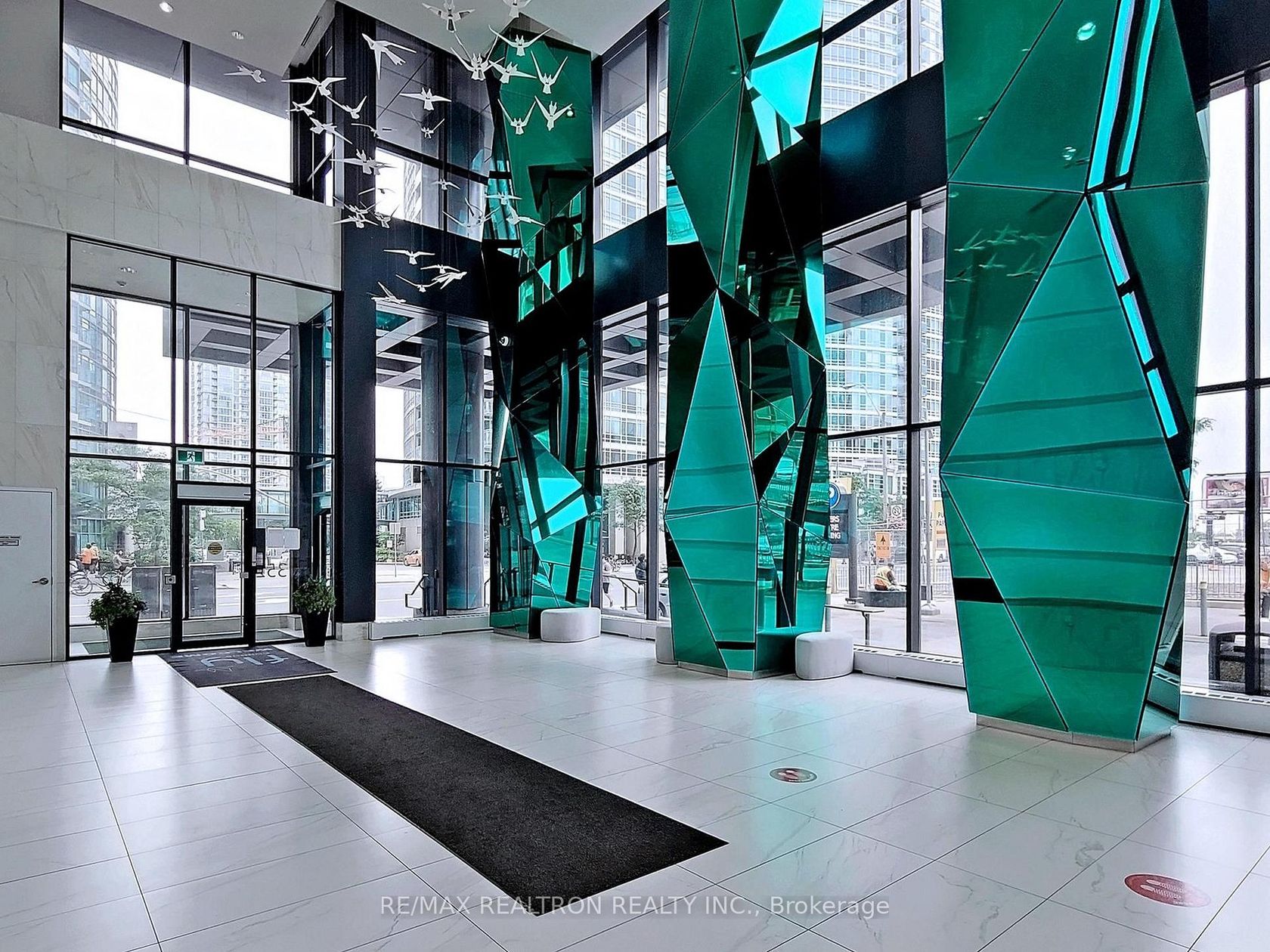 2003 - 352 Front Street W, Waterfront Communities C1, Toronto  by Loree Meneguzzi Real Estate 2003 - 352 Front Street W, Waterfront Communities C1, Toronto