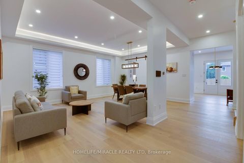 Photo 1 at 10 Stamford Square S, Birchmount, Toronto