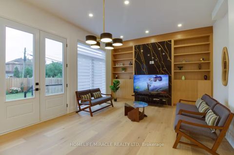 Photo 4 at 10 Stamford Square S, Birchmount, Toronto