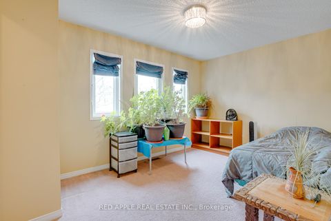 Photo 22 at 60 Snedden Avenue, Bayview Wellington, Aurora