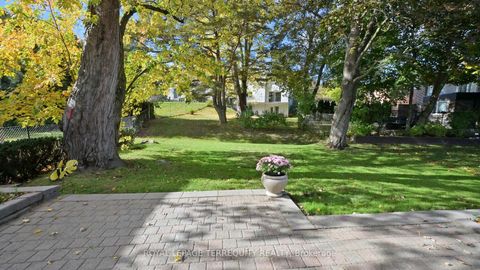 Photo 13 at 41 Beardmore Crescent, Steeles, Toronto