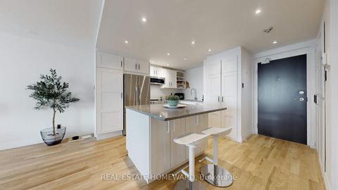 Photo 11 at 1606 - 15 Maitland Place, South St. James Town, Toronto