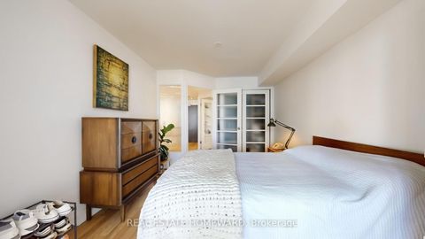 Photo 16 at 1606 - 15 Maitland Place, South St. James Town, Toronto