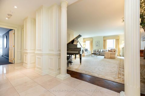 Photo 3 at 700 - 38 Avenue Road, Annex, Toronto