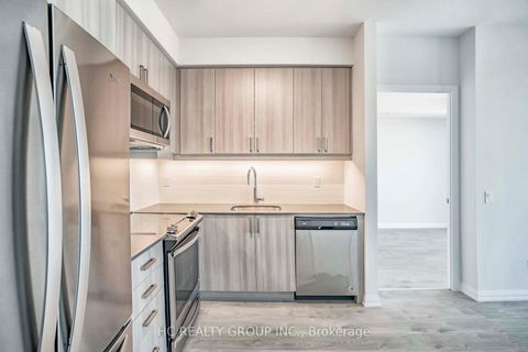 Photo 9 at Lph10 - 7895 Jane Street, Concord, Vaughan