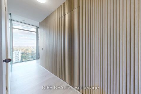 Photo 11 at 2512 - 103 The Queensway Avenue, Swansea, Toronto