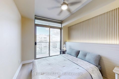 Photo 13 at 2512 - 103 The Queensway Avenue, Swansea, Toronto