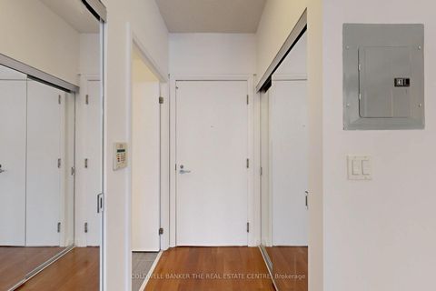 Photo 4 at 1118 - 111 Elizabeth Street, Bay Street Corridor, Toronto