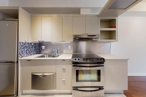 Photo 7 at 1118 - 111 Elizabeth Street, Bay Street Corridor, Toronto