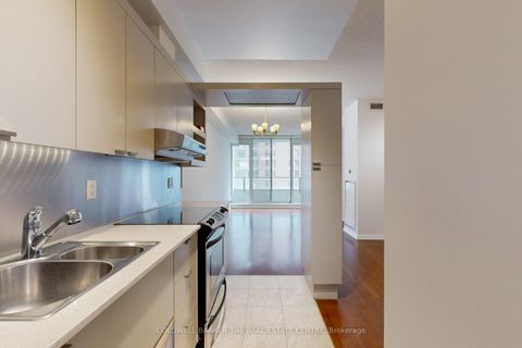 Photo 9 at 1118 - 111 Elizabeth Street, Bay Street Corridor, Toronto