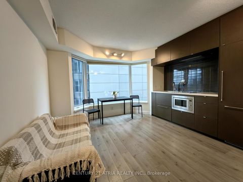 Photo 9 at 605 - 155 Yorkville Avenue, Annex, Toronto