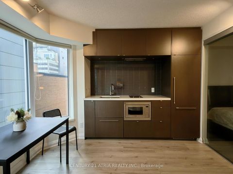 Photo 11 at 605 - 155 Yorkville Avenue, Annex, Toronto