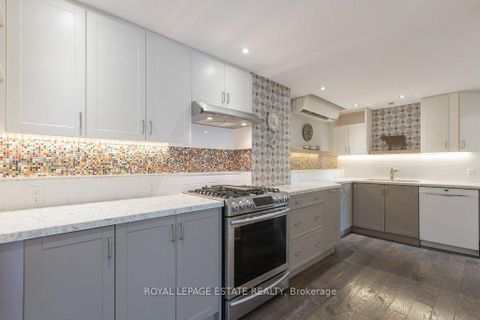 Photo 6 at 71 Rainsford Road, The Beaches, Toronto