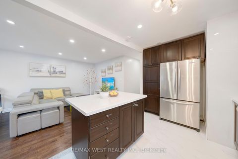 Photo 12 at 67 South Kingsway, Swansea, Toronto