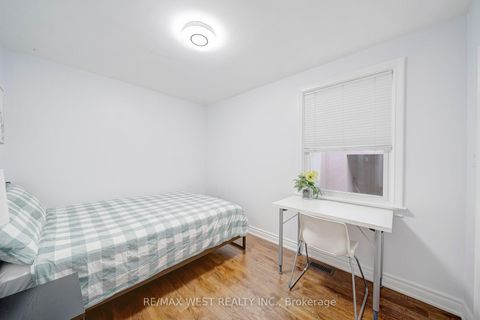 Photo 15 at 67 South Kingsway, Swansea, Toronto