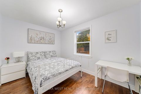 Photo 17 at 67 South Kingsway, Swansea, Toronto