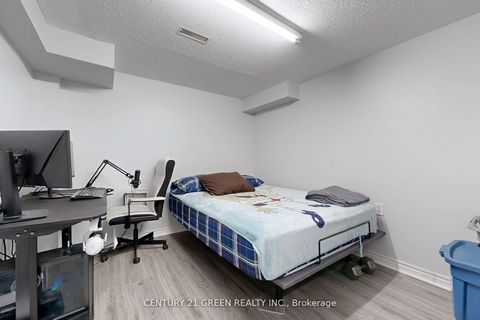 Photo 31 at 57 Kelso Crescent, Maple, Vaughan