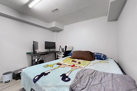 Photo 33 at 57 Kelso Crescent, Maple, Vaughan