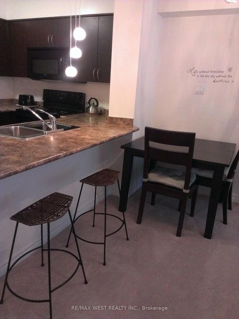 Photo 3 at 316 - 872 Sheppard Avenue W, Bathurst Manor, Toronto