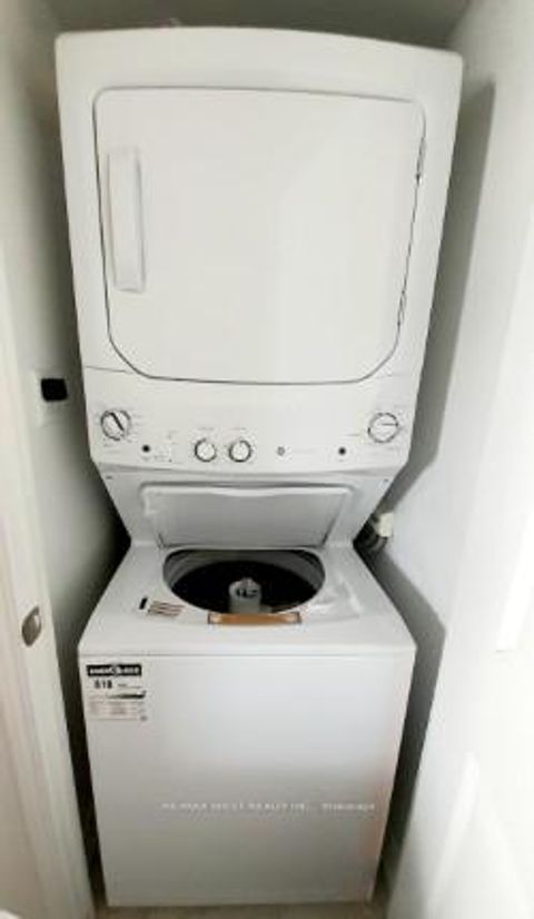 Photo 10 at 316 - 872 Sheppard Avenue W, Bathurst Manor, Toronto