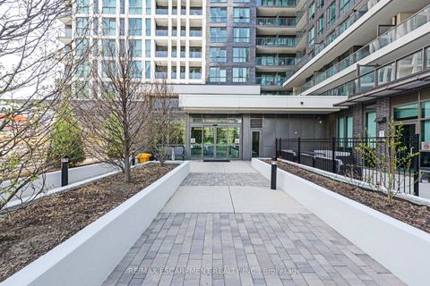 Photo 2 at 802 - 80 Esther Lorrie Drive, Clairville, Toronto