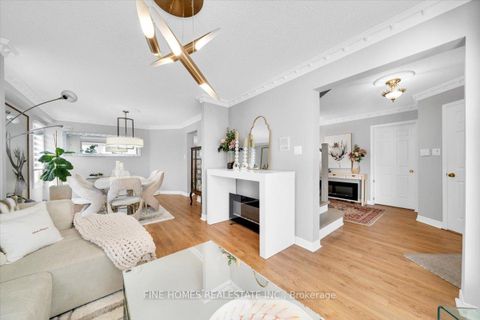 Photo 5 at 153 Browning Trail, Letitia Heights, Barrie