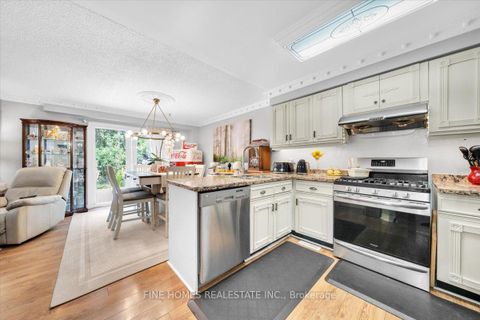 Photo 7 at 153 Browning Trail, Letitia Heights, Barrie