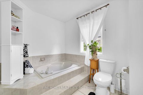 Photo 16 at 153 Browning Trail, Letitia Heights, Barrie