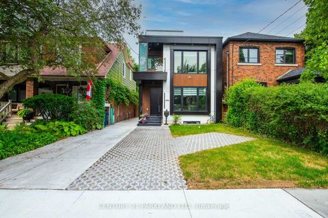 Photo 1 at 978 Carlaw Avenue, Broadview North, Toronto