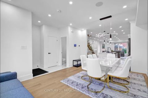 Photo 8 at 978 Carlaw Avenue, Broadview North, Toronto