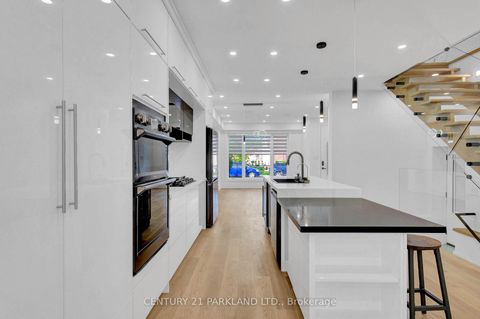 Photo 11 at 978 Carlaw Avenue, Broadview North, Toronto