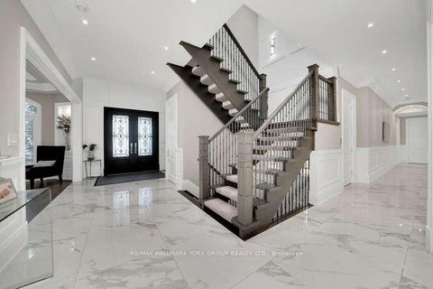 Photo 5 at 82 Elizabeth Grove, King City, King