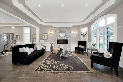 Photo 6 at 82 Elizabeth Grove, King City, King