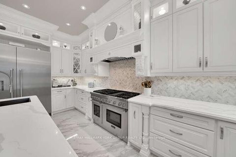 Photo 15 at 82 Elizabeth Grove, King City, King