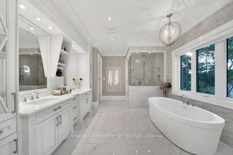 Photo 30 at 82 Elizabeth Grove, King City, King