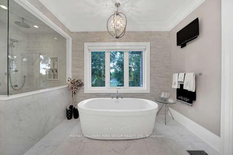 Photo 31 at 82 Elizabeth Grove, King City, King