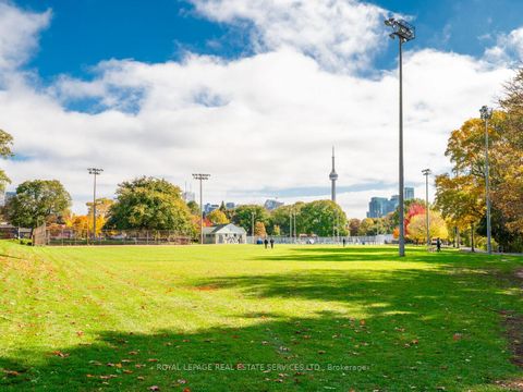 Photo 38 at 94 Montrose Avenue, Bellwoods, Toronto