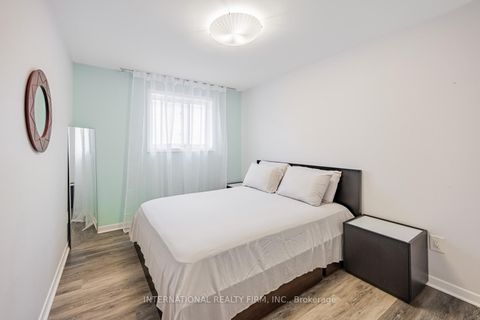 Photo 17 at 49 Lapp Street, Smythe, Toronto