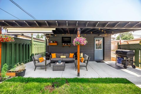 Photo 34 at 49 Lapp Street, Smythe, Toronto