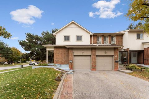 Photo 2 at 1 - 34 Dundalk Drive, Dorset Park, Toronto