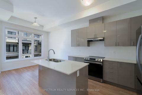 Photo 9 at BLK 7-04 -176 De La Roche Drive, Vellore Village, Vaughan