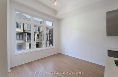 Photo 12 at BLK 7-04 -176 De La Roche Drive, Vellore Village, Vaughan