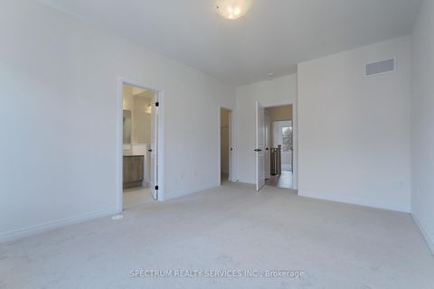 Photo 23 at BLK 7-04 -176 De La Roche Drive, Vellore Village, Vaughan