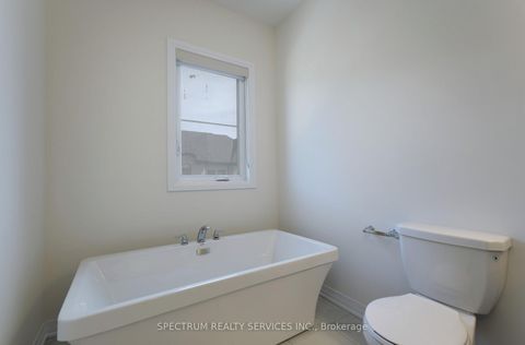 Photo 25 at BLK 7-04 -176 De La Roche Drive, Vellore Village, Vaughan