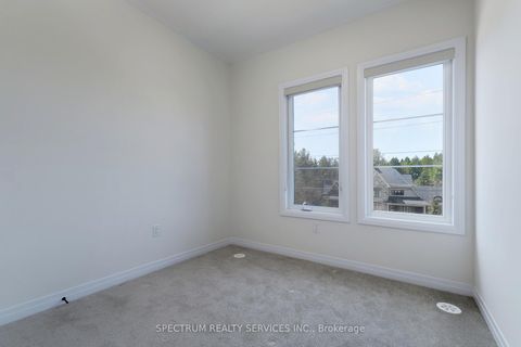 Photo 26 at BLK 7-04 -176 De La Roche Drive, Vellore Village, Vaughan