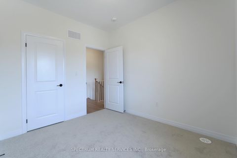 Photo 29 at BLK 7-04 -176 De La Roche Drive, Vellore Village, Vaughan