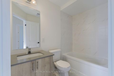 Photo 33 at BLK 7-04 -176 De La Roche Drive, Vellore Village, Vaughan